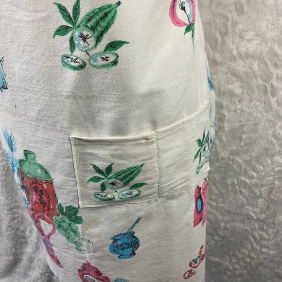 Vintage 1960s White Floral Print Full Apron with Pocket - Picture 2 of 9